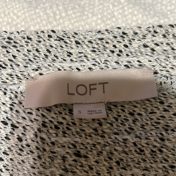 Loft Gray / Black Sweater - Picture 5 of 6